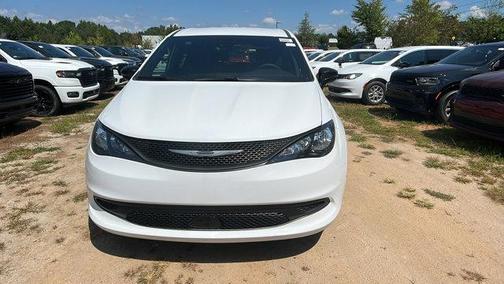 2026 Chrysler Voyager LX