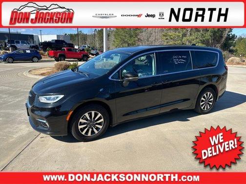2023 Chrysler Pacifica Hybrid Touring L