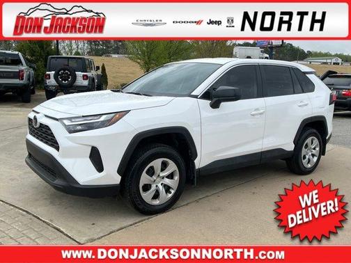 2024 Toyota RAV4 LE