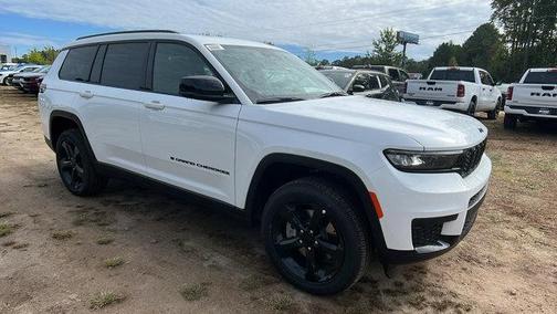 2025 Jeep Grand Cherokee L Laredo