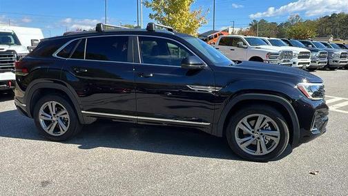 2024 Volkswagen Atlas Cross Sport 2.0T SEL R-Line