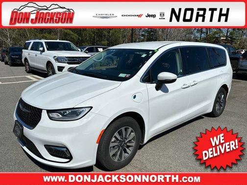 2023 Chrysler Pacifica Hybrid Touring L
