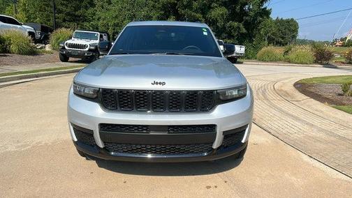 2024 Jeep Grand Cherokee L Laredo