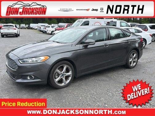Gray 2016 Ford Fusion SE