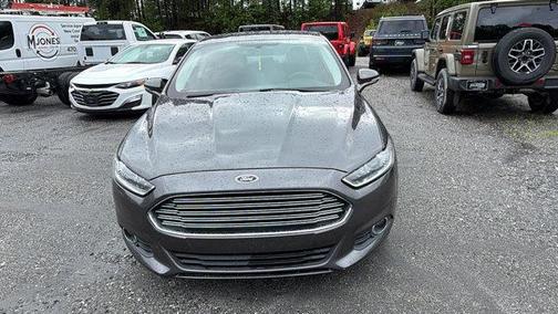 Gray 2016 Ford Fusion SE