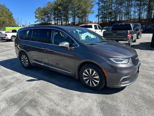 2023 Chrysler Pacifica Hybrid Limited