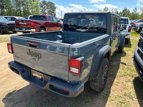 2025 Jeep Gladiator Sport