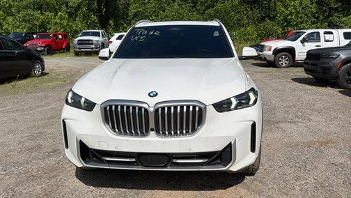 Alpine White 2024 BMW X5 sDrive40i