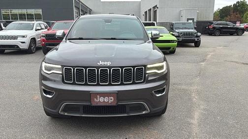 Granite Crystal Clearcoat Metallic 2017 Jeep Grand Cherokee Limited
