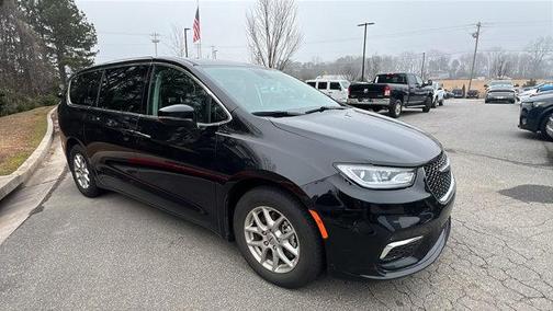 2024 Chrysler Pacifica Touring-L