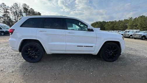2017 Jeep Grand Cherokee Altitude