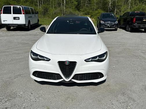 2024 Alfa Romeo Giulia Ti