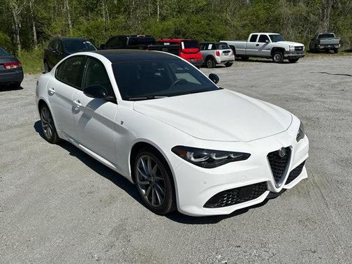 2024 Alfa Romeo Giulia Ti