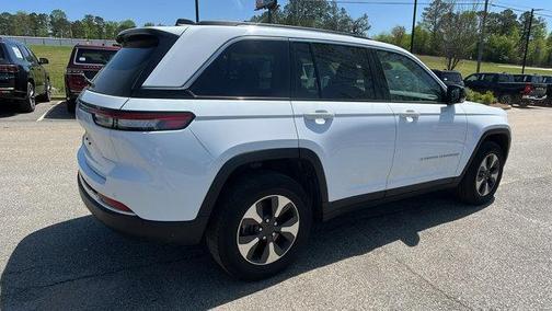 2022 Jeep Grand Cherokee 4xe Base