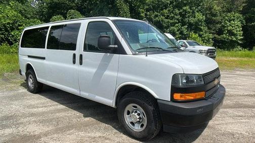2022 Chevrolet Express 3500 LS