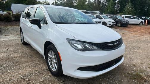 2026 Chrysler Voyager LX