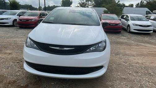 2026 Chrysler Voyager LX