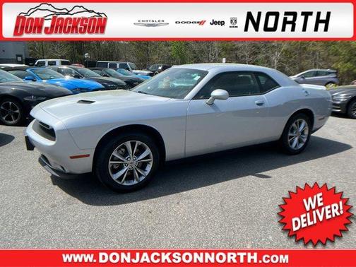 2022 Dodge Challenger SXT