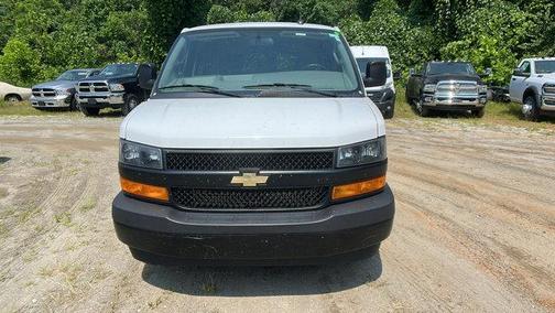 2022 Chevrolet Express 3500 LS