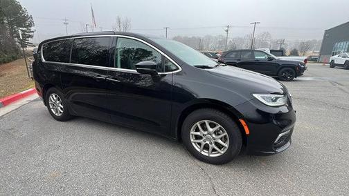 2024 Chrysler Pacifica Touring-L