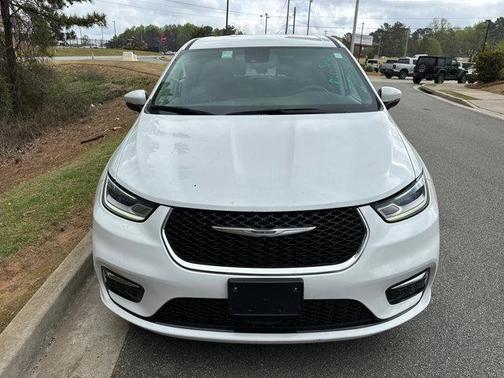 2023 Chrysler Pacifica Hybrid Touring L