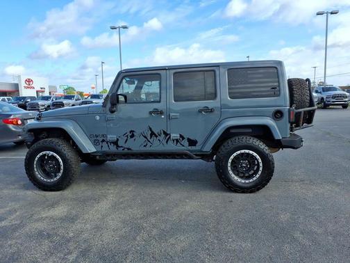 2015 Jeep Wrangler Unlimited Sahara
