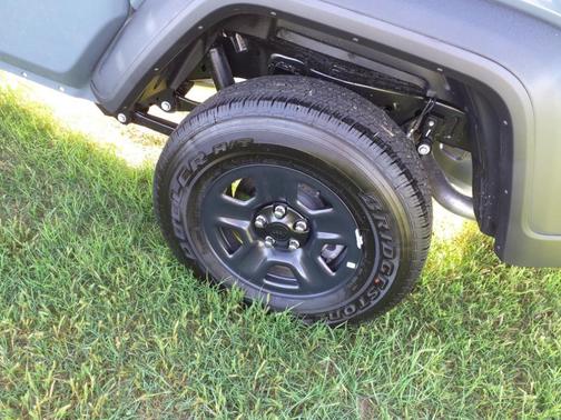 2024 Jeep Gladiator Sport