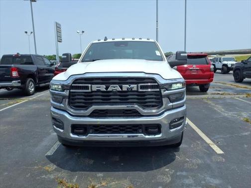 2025 RAM 3500 Big Horn Crew Cab 4x4 8' Box