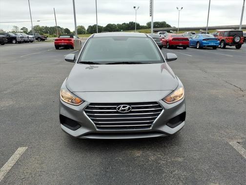 2022 Hyundai Accent SE