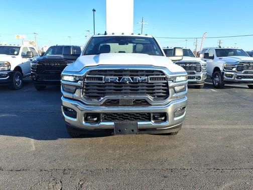 2026 RAM 3500 Tradesman Crew Cab 4x4 8' Box