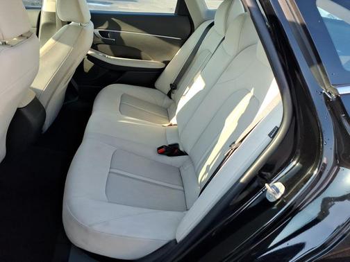 Abyss Black 2025 Hyundai SONATA SE