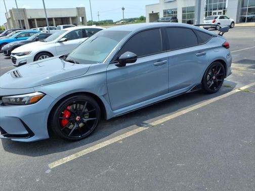 2024 Honda Civic Type R Base (M6)