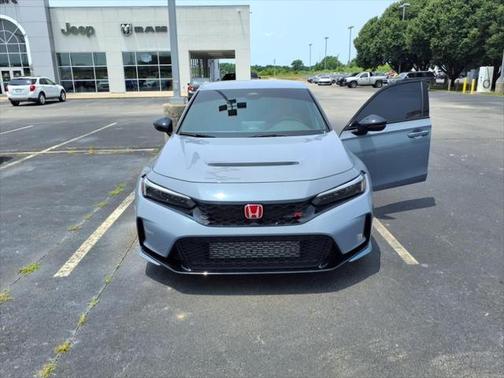 2024 Honda Civic Type R Base (M6)