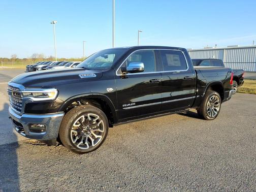 Diamond Black Crystal Pearlcoat 2026 RAM 1500 Limited