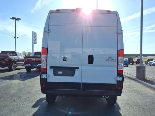 Bright White Clearcoat 2026 RAM ProMaster 2500 Tradesman