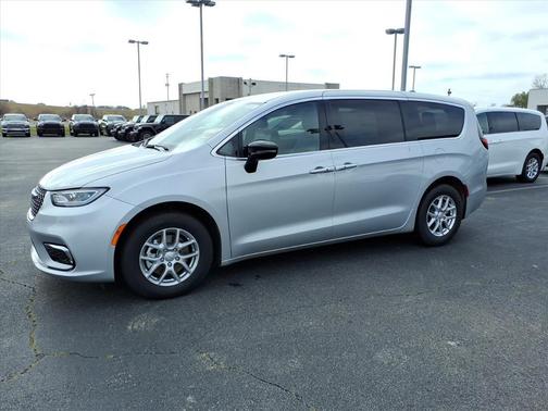 2026 Chrysler Pacifica L