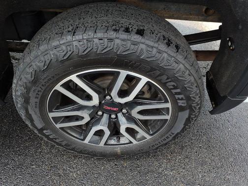 2019 GMC Sierra 1500 AT4