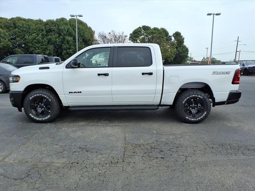 2026 RAM 1500 Warlock Crew Cab 4x4 5'7' Box