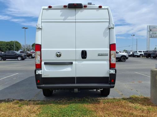 2025 RAM ProMaster 2500 Tradesman