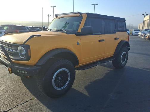 2022 Ford Bronco Black Diamond