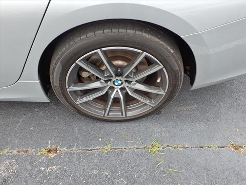 2019 BMW 330 330i