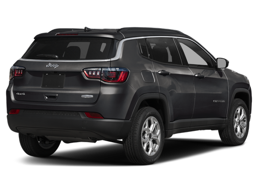 Diamond Black Crystal Pearlcoat 2026 Jeep Compass Sport