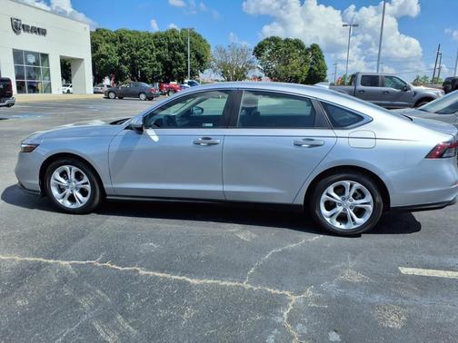 2024 Honda Accord LX 1.5T