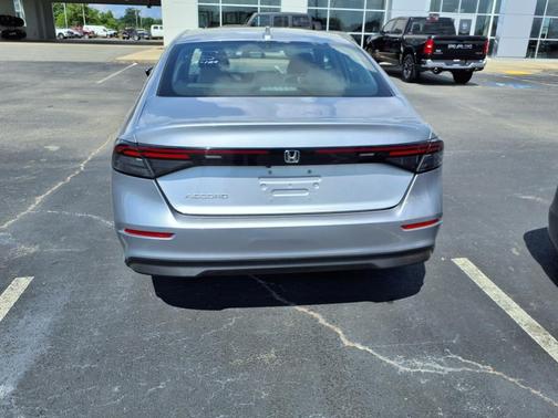 2024 Honda Accord LX 1.5T