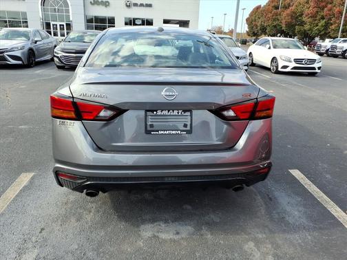 2024 Nissan Altima SR FWD