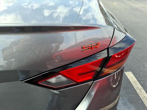 2024 Nissan Altima SR FWD