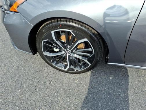 2024 Nissan Altima SR FWD