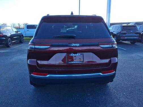 2026 Jeep Grand Cherokee Laredo