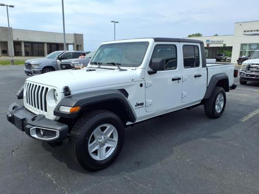 2023 Jeep Gladiator Sport S