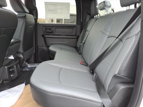 2026 RAM 3500 Tradesman Crew Cab 4x4 8' Box